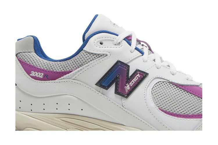 Кроссовки New Balance 2002R 'Good Vibes Pack - White Pink'