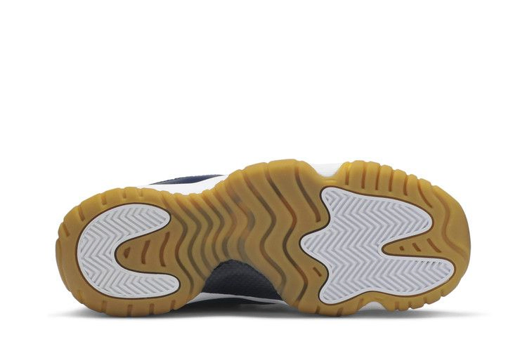 air-jordan-11-gs-retro-low-navy-gum-528896-405_03