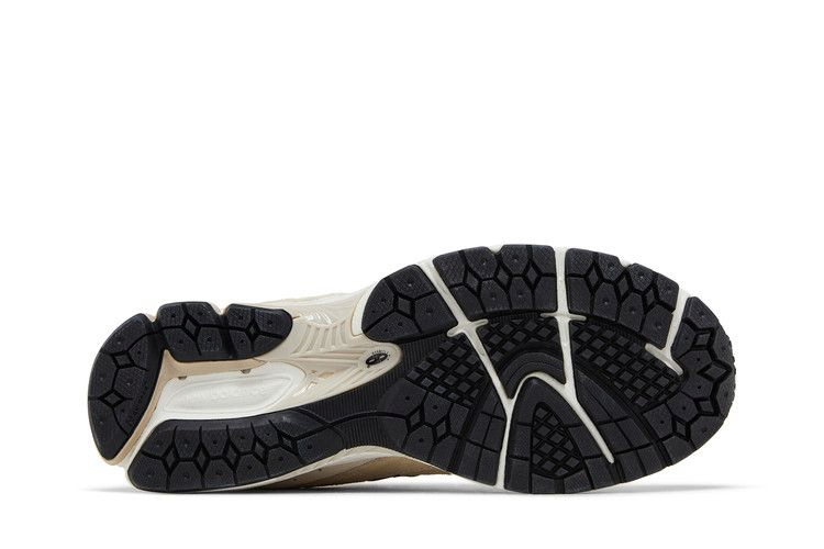 Кроссовки New Balance 2002R 'Sandstone Magnet'