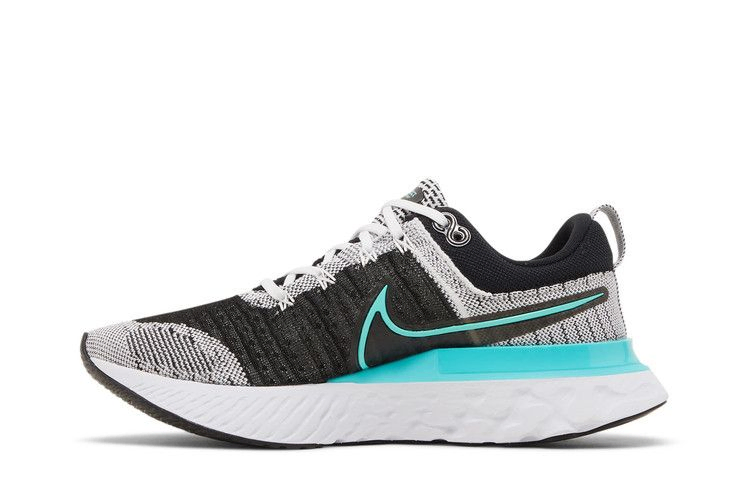 wmns-react-infinity-run-flyknit-2-black-aurora-green-ct2423-103_02
