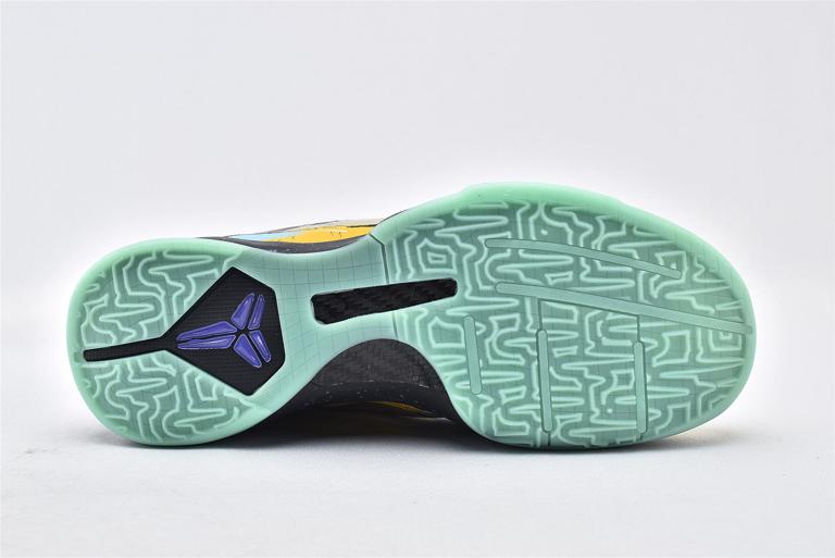Nike-Zoom-Kobe-5-Prelude-Finals-MVP-3