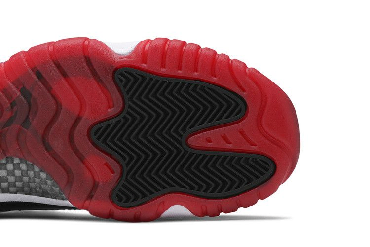 air-jordan-11-retro-low-gs-concord-bred-528896-160_04