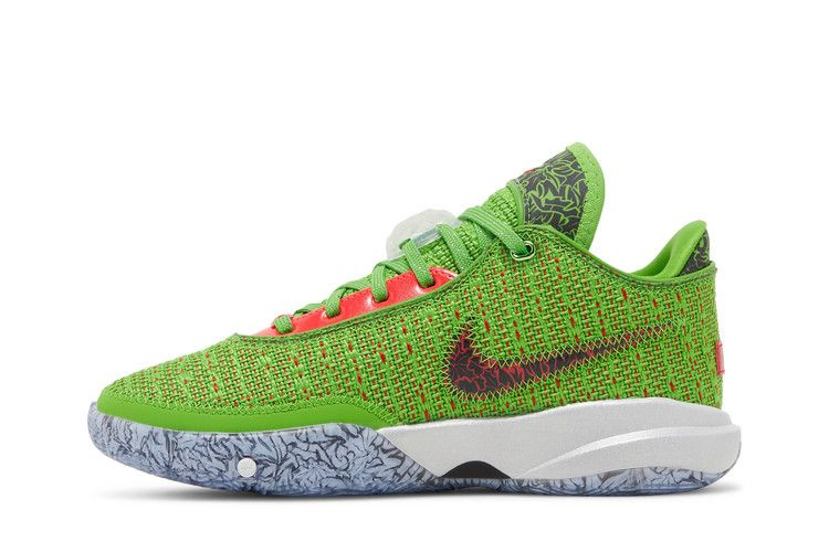 lebron-20-gs-christmas-dq8646-300_02