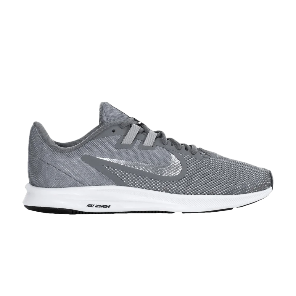 Krossovki-Nike-Wmns-Downshifter-9-Wide-Cool-Grey