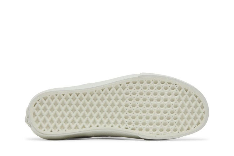 jjjjound-x-classic-slip-on-vlt-lx-hospitality-jjjjound-slip-wht_03