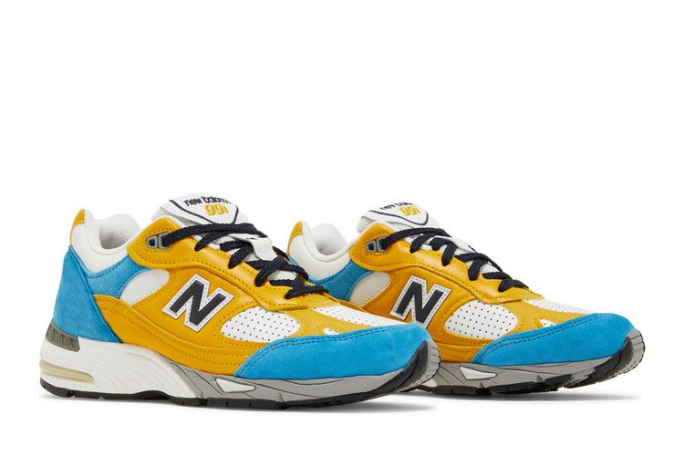 sneakersnstuff-x-wmns-991-made-in-england-blue-yellow-w991ef_07