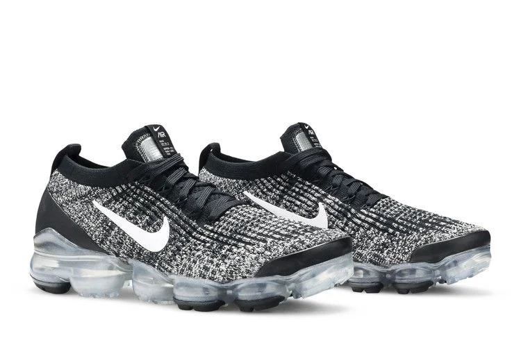 Krossovki-Nike-Wmns-Air-VaporMax-Flyknit-3-Oreo-7
