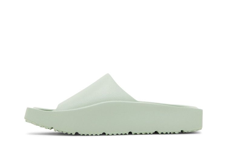 wmns-jordan-hex-slide-pistachio-frost-dq8992-300_01
