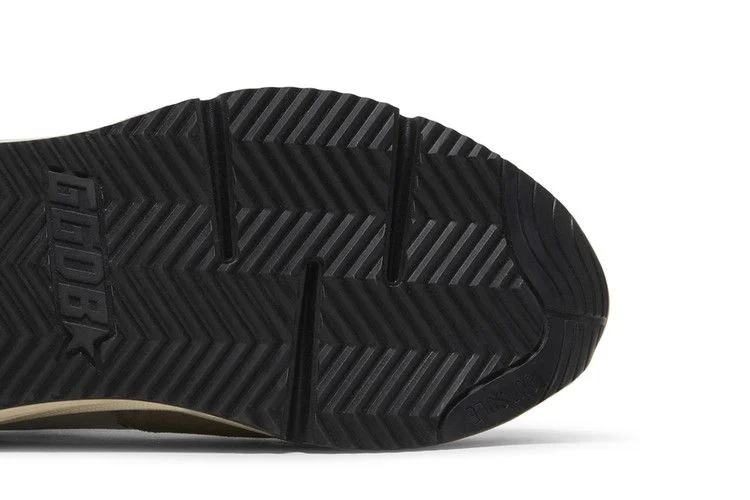 Кроссовки Golden Goose Running Sole 'Silver Ice Grey'