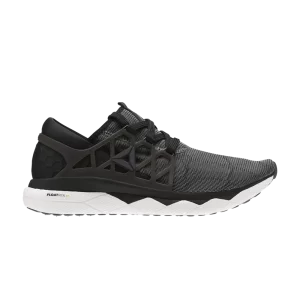 floatride-run-flexweave-black-ash-grey-cn5227-300x300