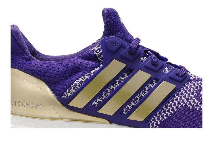 ultraboost-1-0-washington-huskies-ub-1-wh_01