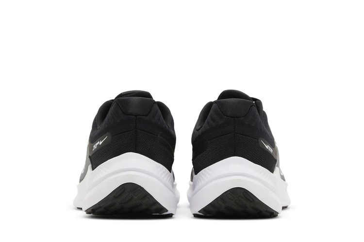 Кроссовки Nike Wmns Quest 5 'Black Iron Grey'