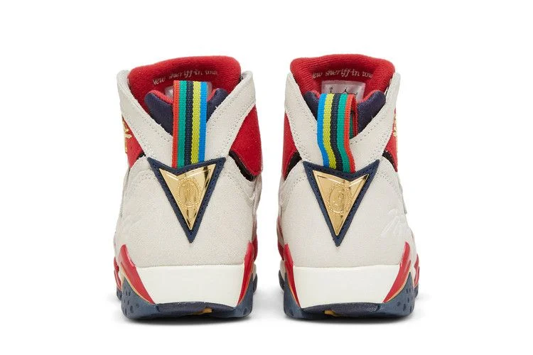 Krossovki-Trophy-Room-x-Air-Jordan-7-Retro-New-Sheriff-in-Town-5