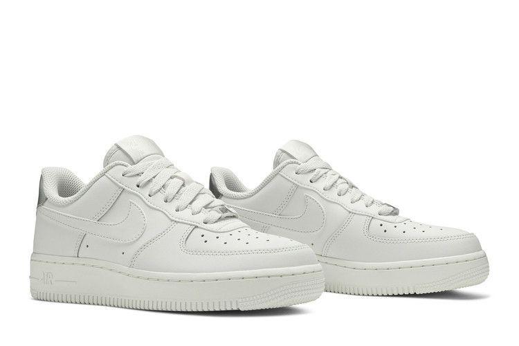 wmns-air-force-1-07-ess-platinum-tint-ao2132-003_07