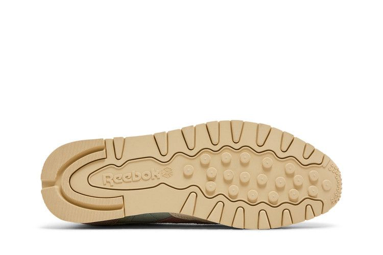 Кроссовки Reebok Smiley x Classic Leather '50th Anniversary'