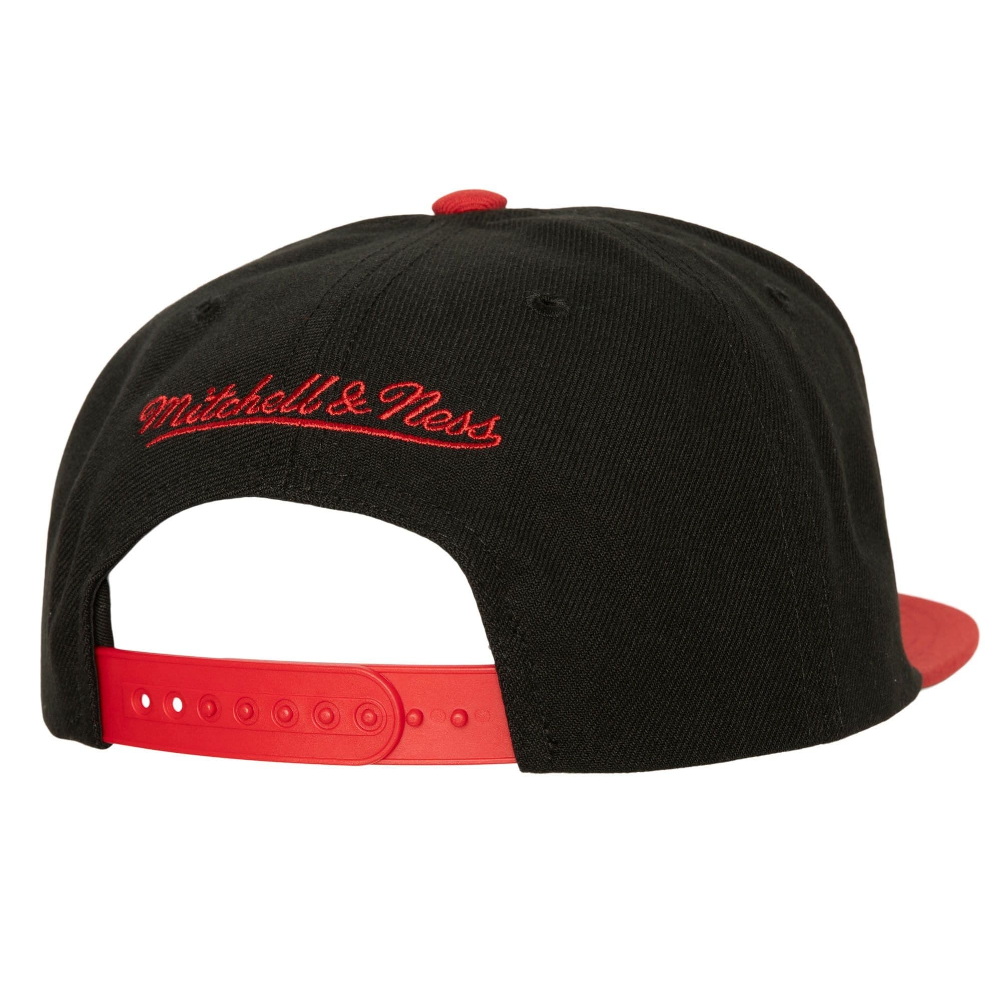 Бейсболка Mitchell & Ness Champ Is Here Snapback HWC Philadelphia 76ers