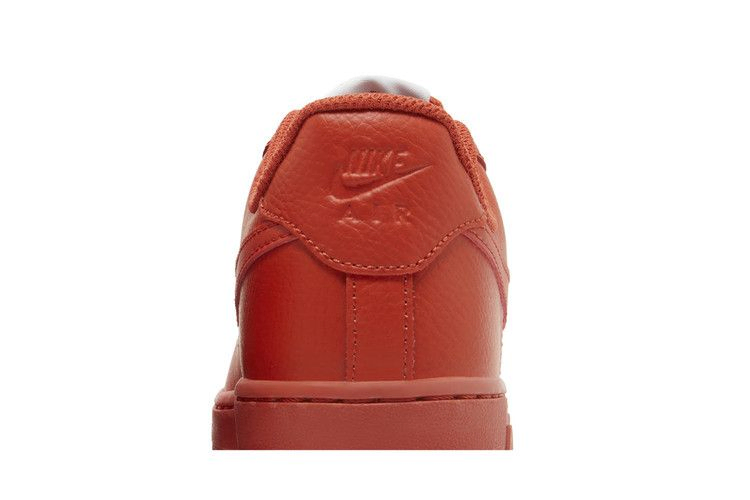 Кроссовки Nike Wmns Air Force 1 '07 'Triple Orange'