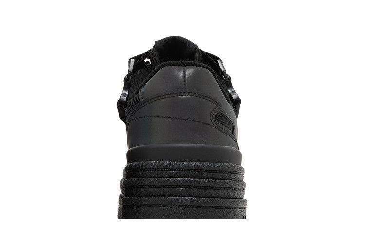 Кроссовки Adidas Wmns Triple Platforum Low 'Black Iridescent'