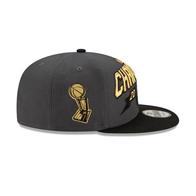 Кепка New Era Milwaukee Bucks 9FIFTY 2021 On Court NBA World Champions Snapback Hat