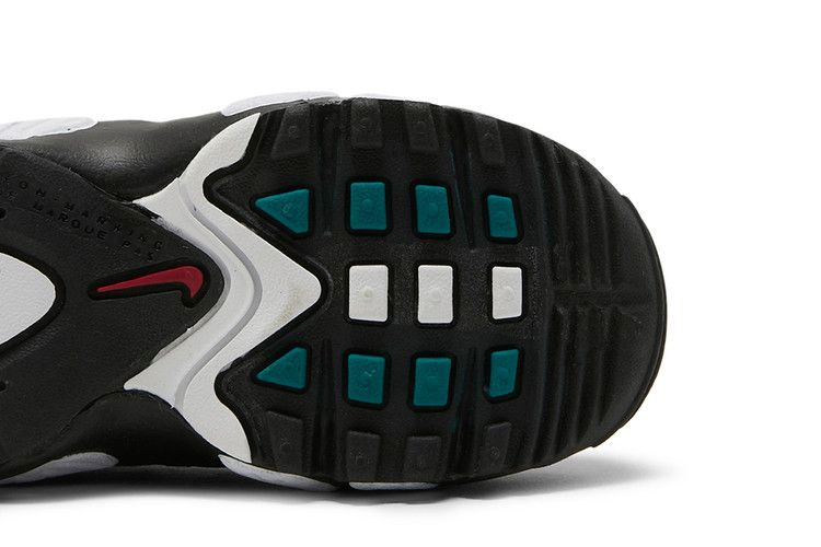 air-griffey-max-1-td-black-freshwater-do1387-001_04