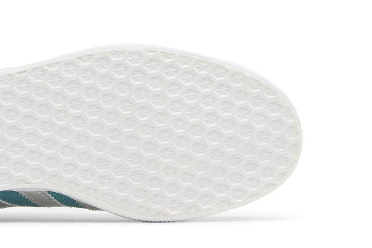 wmns-gazelle-arctic-fusion-silver-metallic-id7004_04