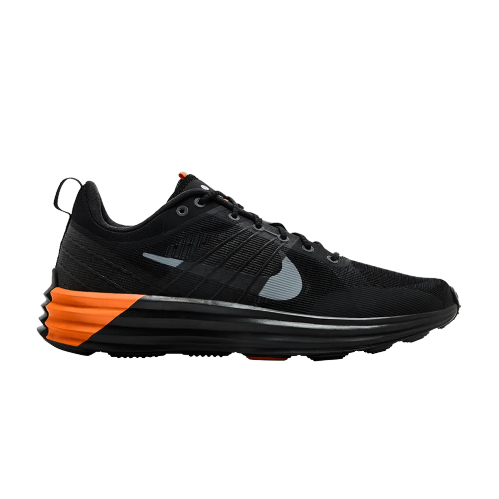 Krossovki-Nike-Lunar-Roam-Black-Safety-Orange