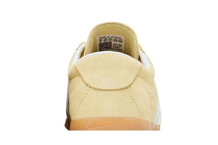 Кроссовки adidas Wmns Gazelle Lo Pro 'Almost Yellow'