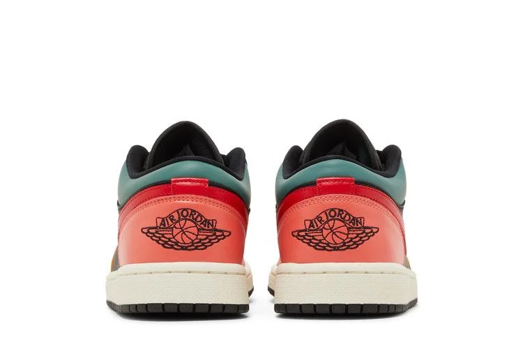 Кроссовки Wmns Air Jordan 1 Low SE 'Black Multi-Color'