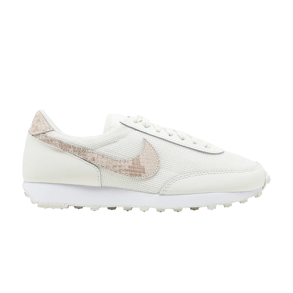 Krossovki-Nike-Wmns-Daybreak-Sail-Snakeskin