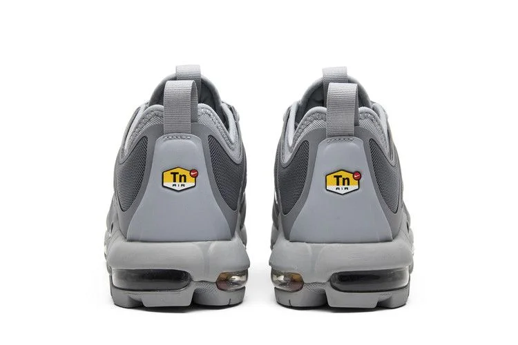 Кроссовки Nike Air Max Plus TN Ultra 'Cool Grey'