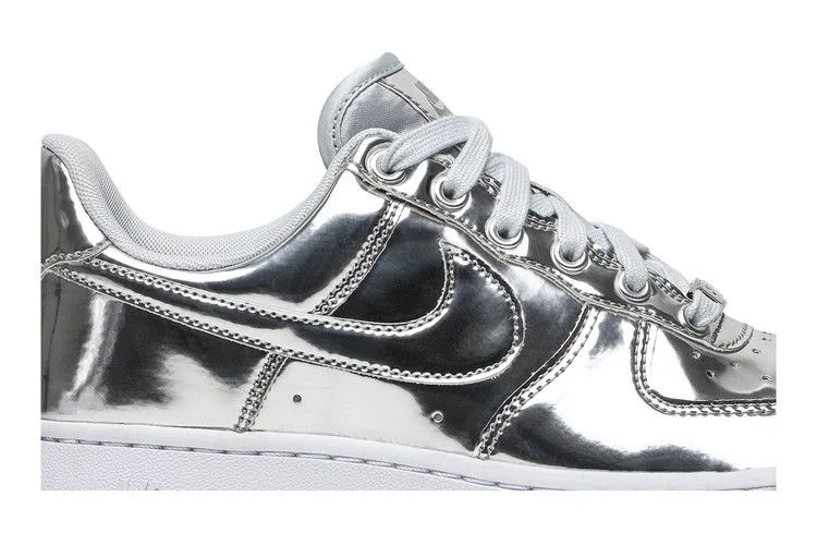 Krossovki-Nike-Wmns-Air-Force-1-SP-Liquid-Metal-Chrome-1