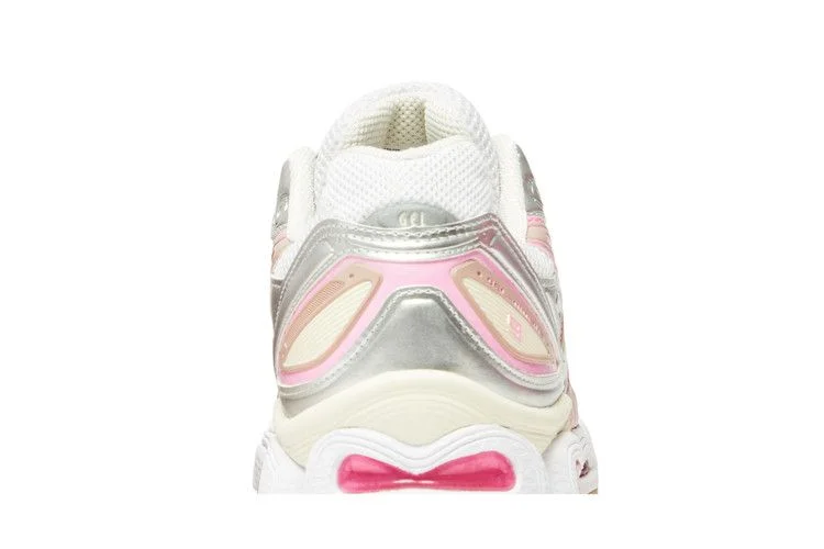 Кроссовки ASICS Wmns Gel Nimbus 9 'Candy Floss'