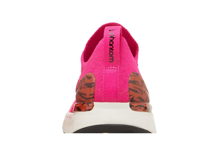wmns-react-phantom-run-flyknit-2-pink-prime-zebra-dq7649-600_06
