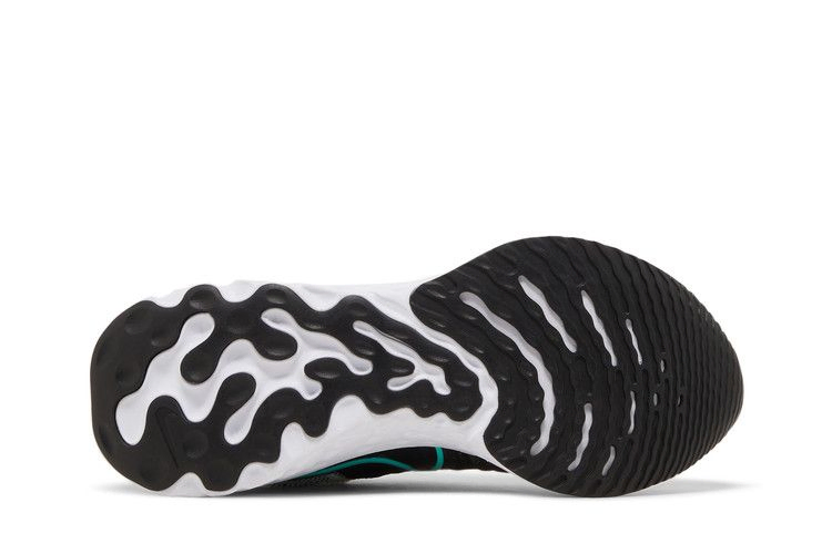 wmns-react-infinity-run-flyknit-2-black-aurora-green-ct2423-103_03