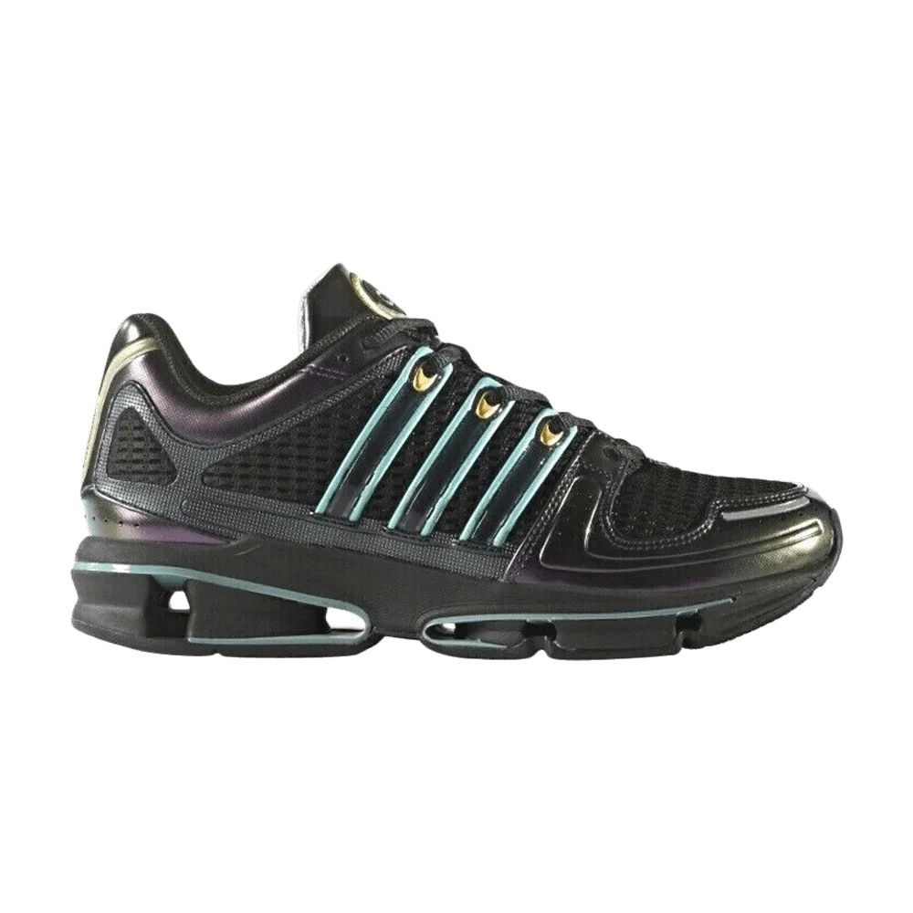 Кроссовки Adidas a3 Twinstrike 'Black Gold Metallic'
