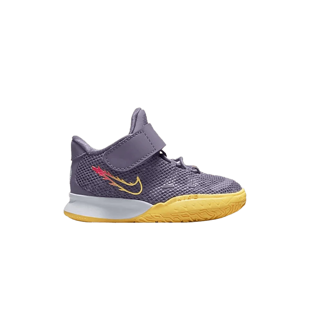 Krossovki-Nike-Kyrie-7-TD-Daybreak