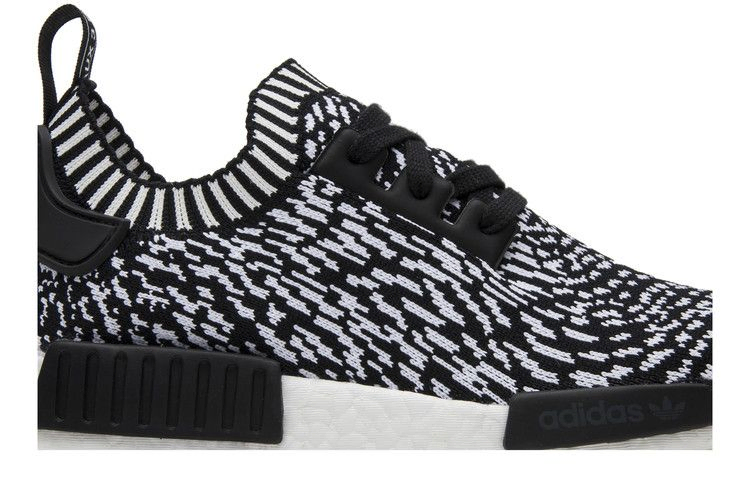 Кроссовки adidas NMD_R1 Primeknit 'Zebra'