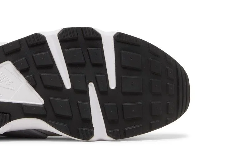 Krossovki-Nike-Air-Huarache-Grey-Fog-Obsidian-4