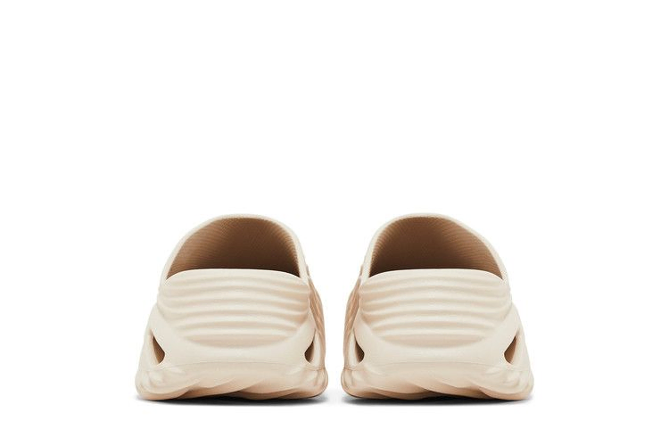 Кроссовки Crocs Echo Wave 'Almond Tint'