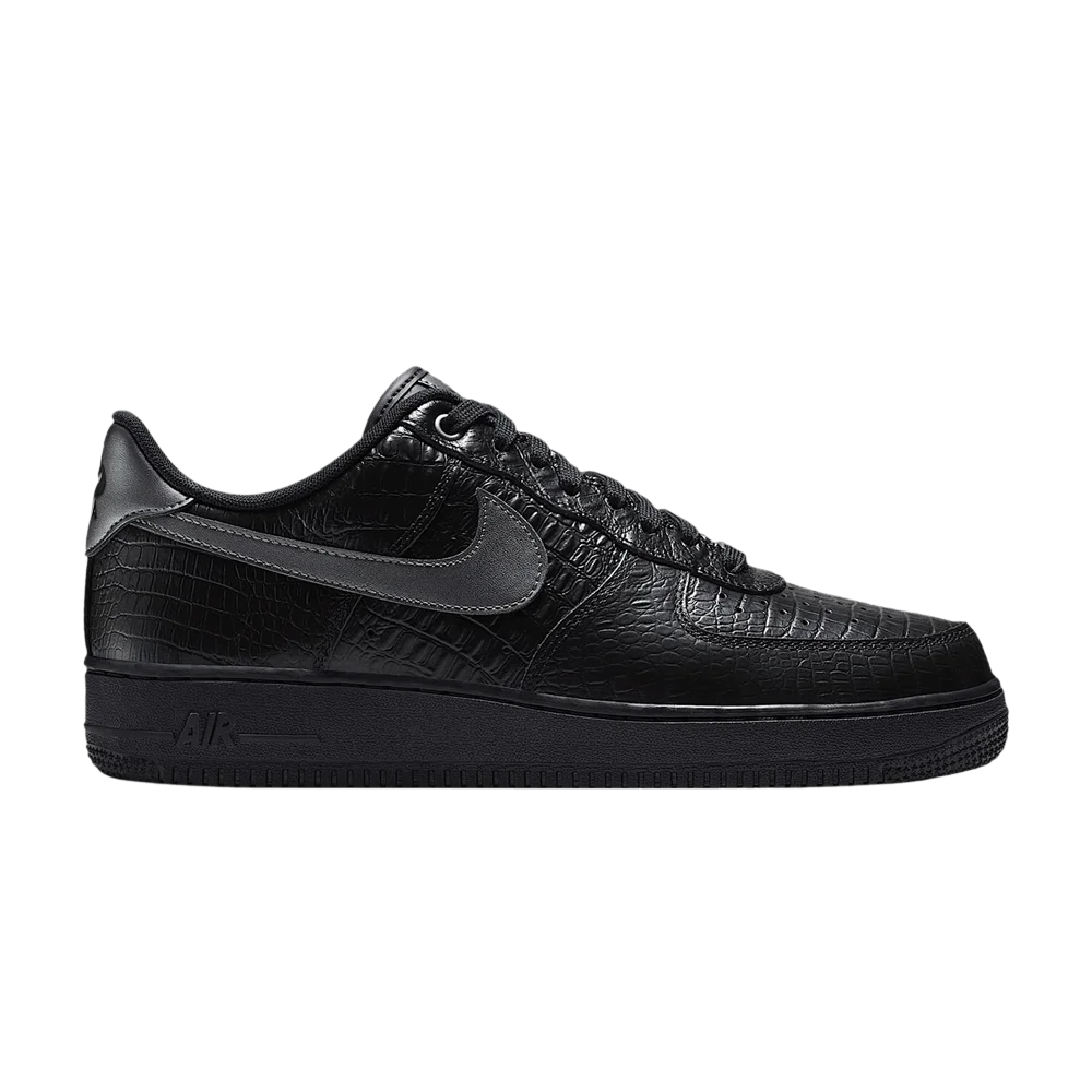Krossovki-Nike-Air-Force-1-07-Triple-Black-Croc