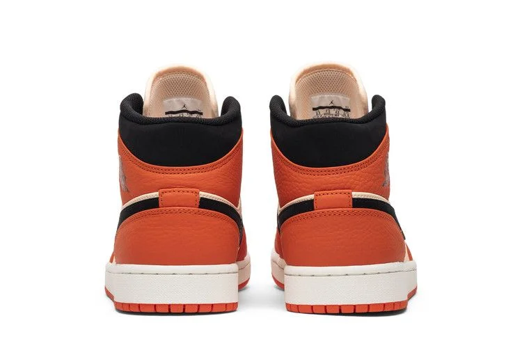 Кроссовки Air Jordan 1 Retro Mid SE 'Team Orange'