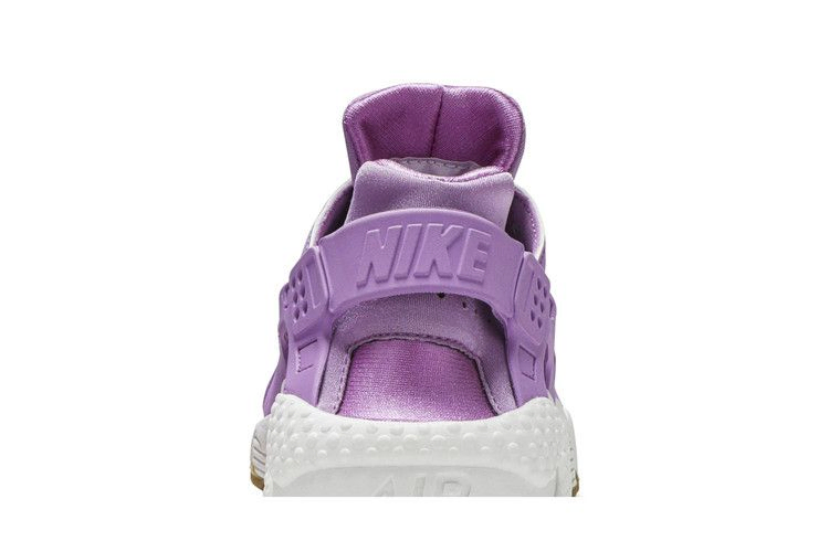 wmns-air-huarache-run-fg-fuchsia-glow-bv1164-500_06