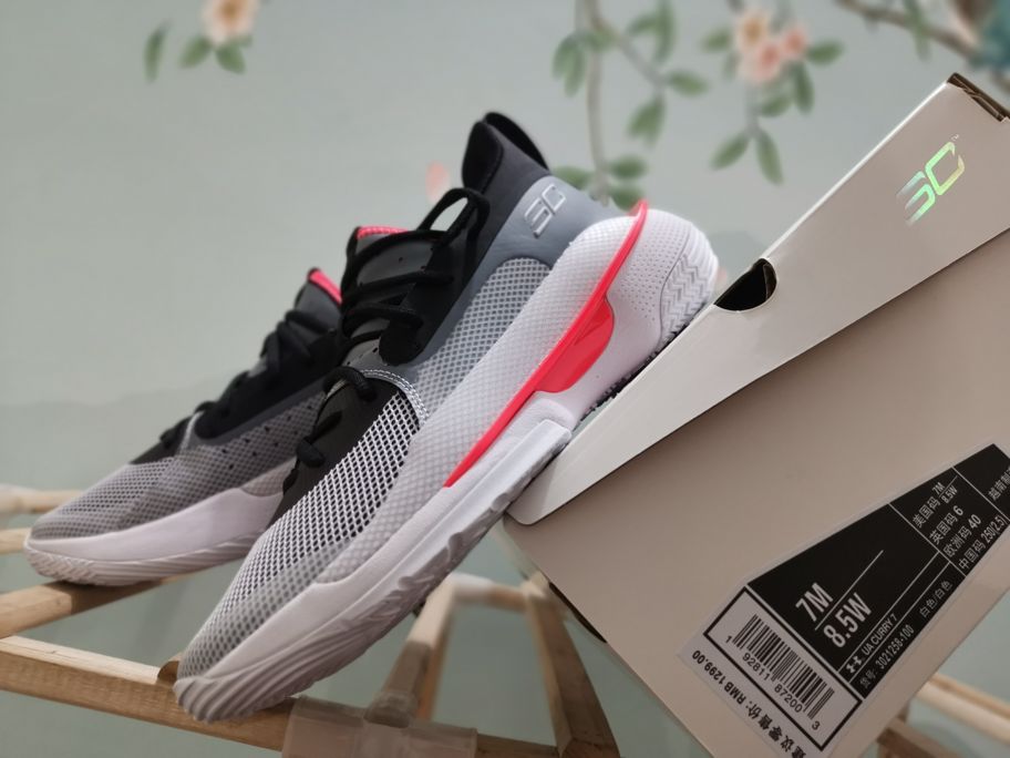 Кроссовки Under Armour Curry 7 UNDRTD