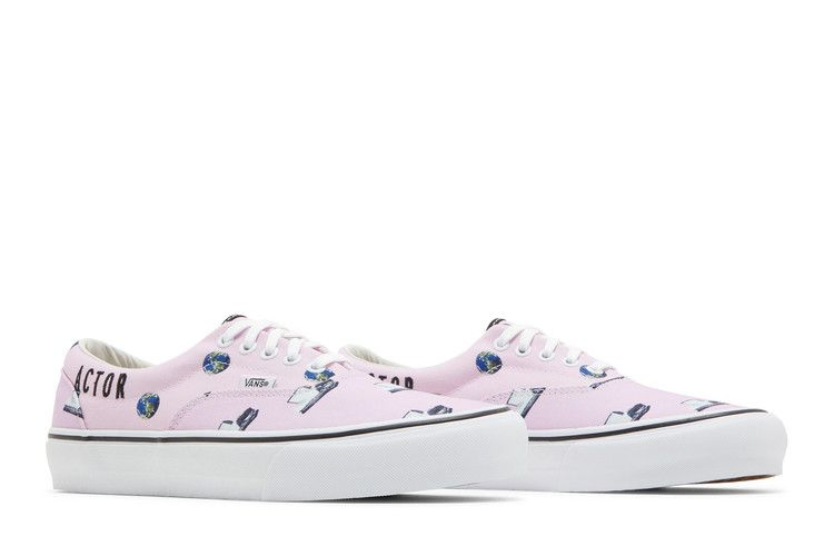 cali-thornhill-dewitt-x-vault-og-era-lx-pink-crisis-actor-vn0a4bnh61c_07