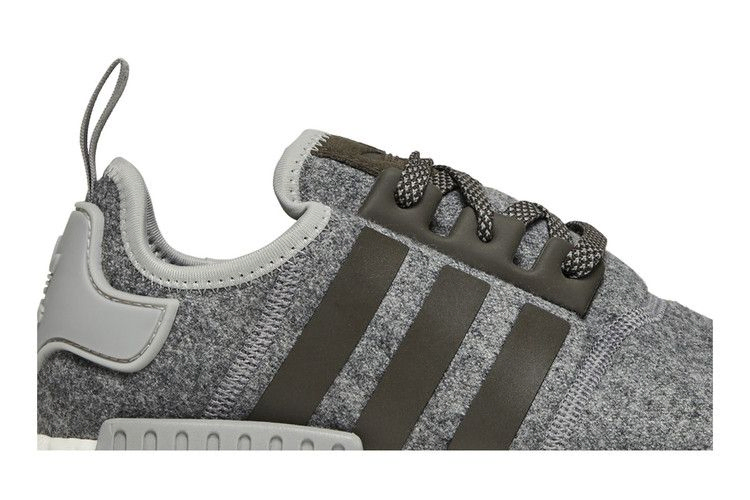 Кроссовки Adidas NMD_R1 'Charcoal Wool'