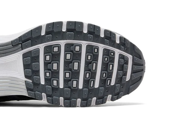 Krossovki-Nike-P-6000-Metallic-Cool-Grey-4