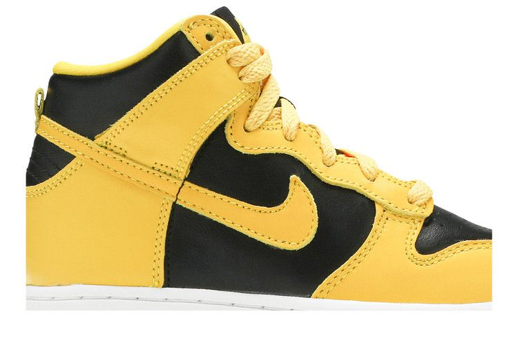 dunk-high-sp-ps-iowa-dc9053-002_01