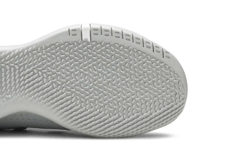Krossovki-Nike-Kobe-A.D.-Exodus-TB-Wolf-Grey-4