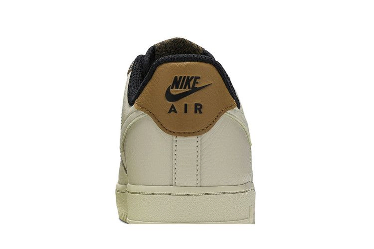 Кроссовки Nike Air Force 1 '07 LV8 'Fossil'