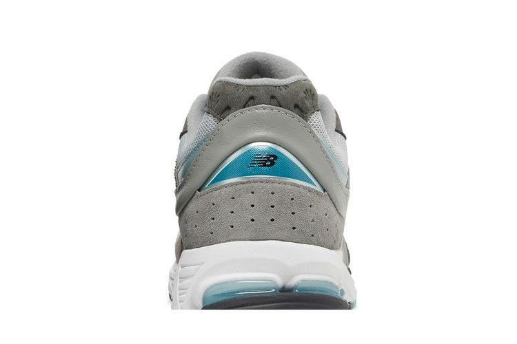 Кроссовки atmos x New Balance 2002R 'Shibuya Rat'